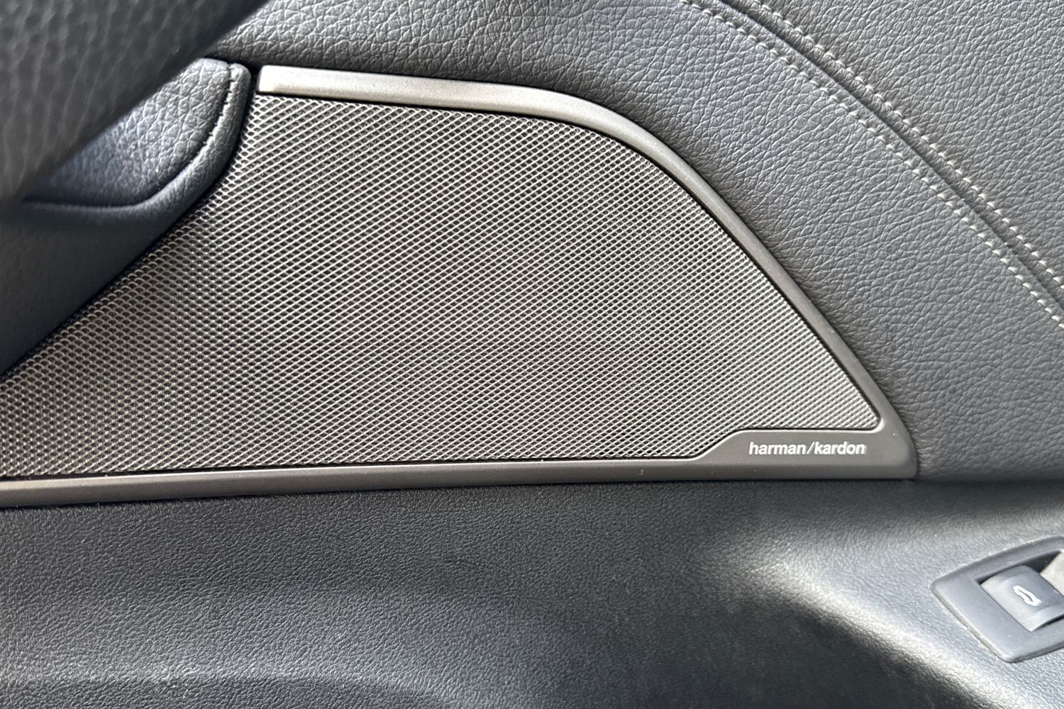BMW M5 vaihtoauto