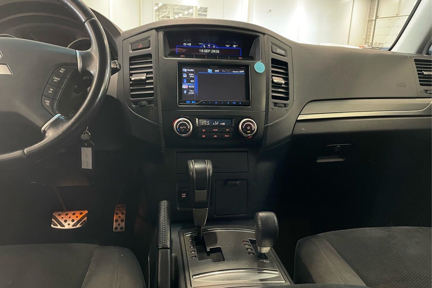 Mitsubishi Pajero vaihtoauto