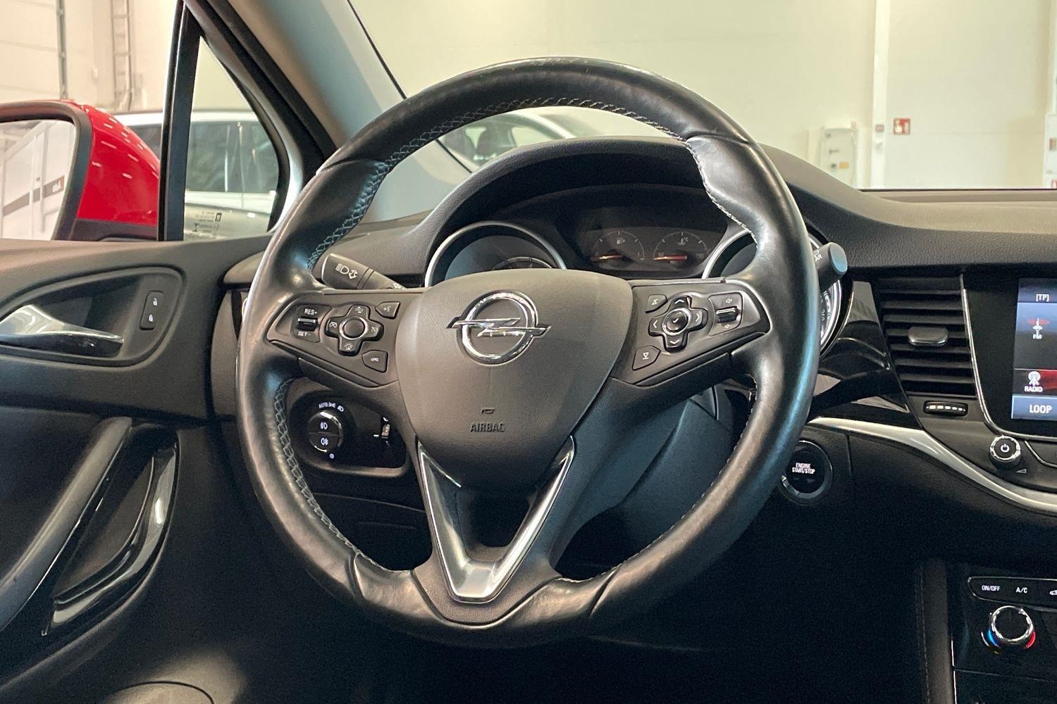 Opel Astra vaihtoauto