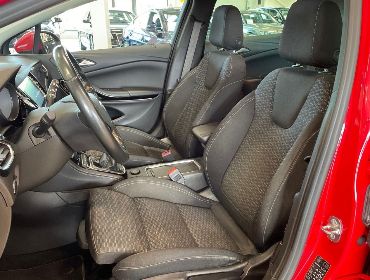 Opel Astra vaihtoauto