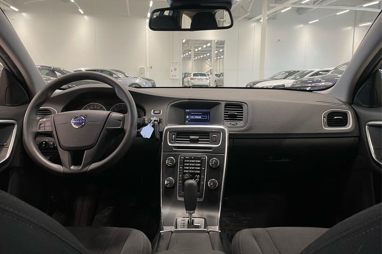Volvo V60 vaihtoauto