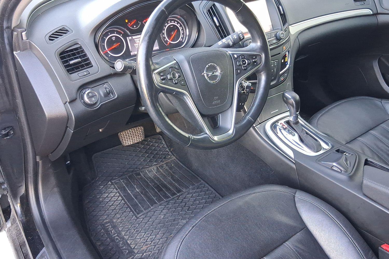 Opel Insignia vaihtoauto