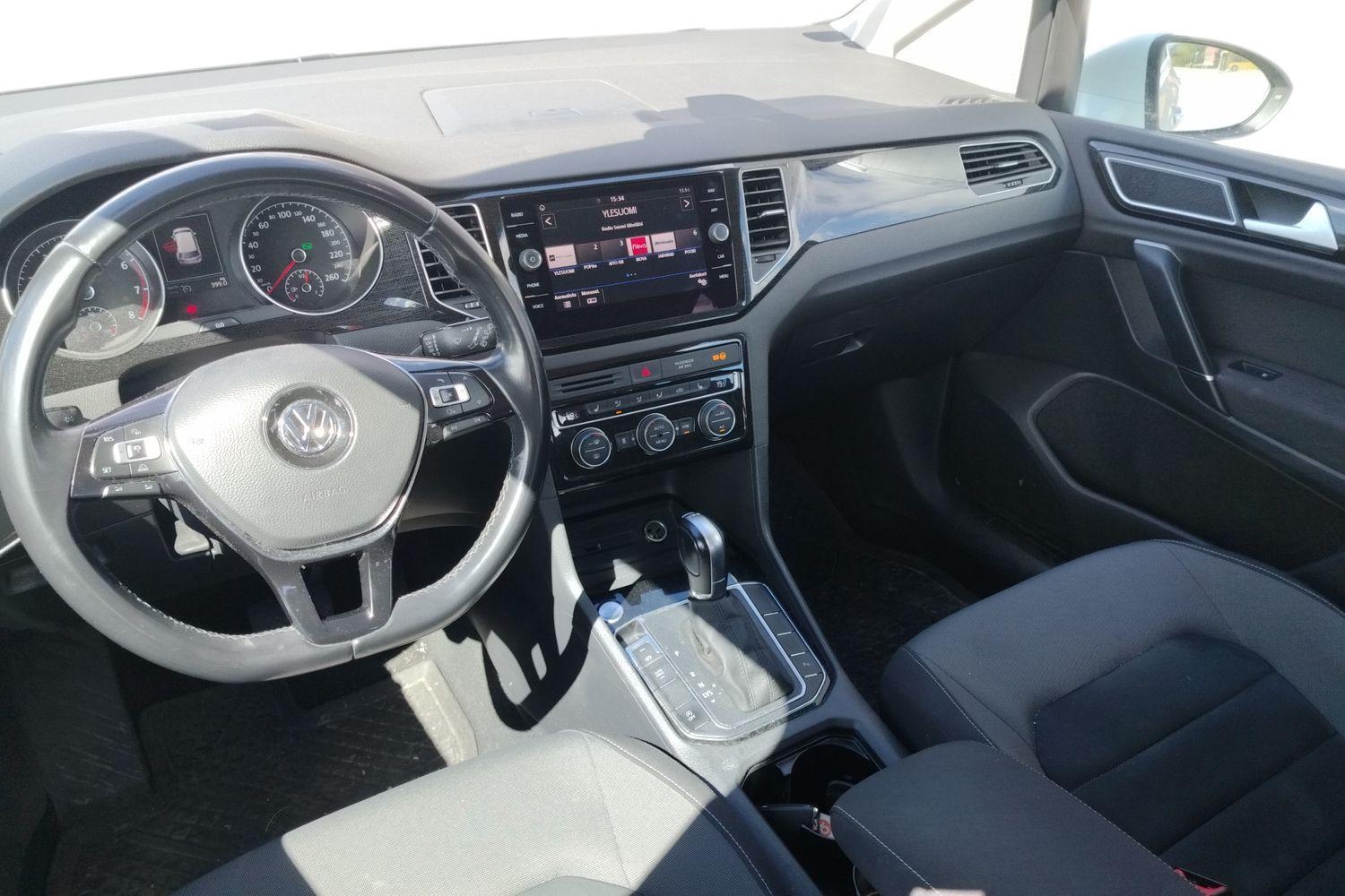 Volkswagen Golf Sportsvan vaihtoauto