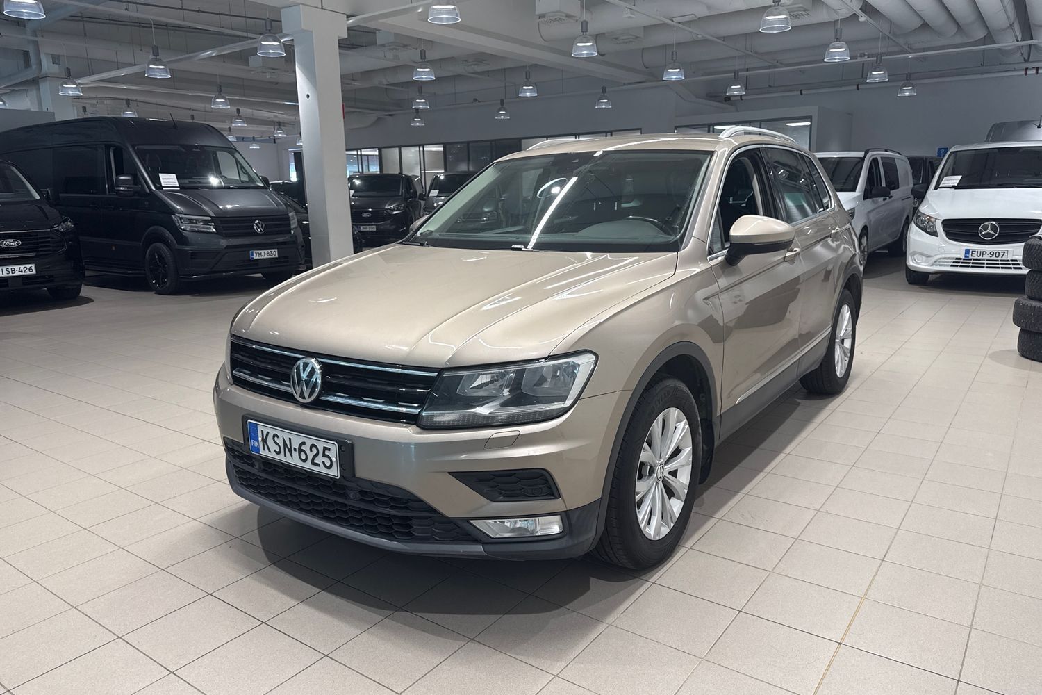 Volkswagen Tiguan vaihtoauto
