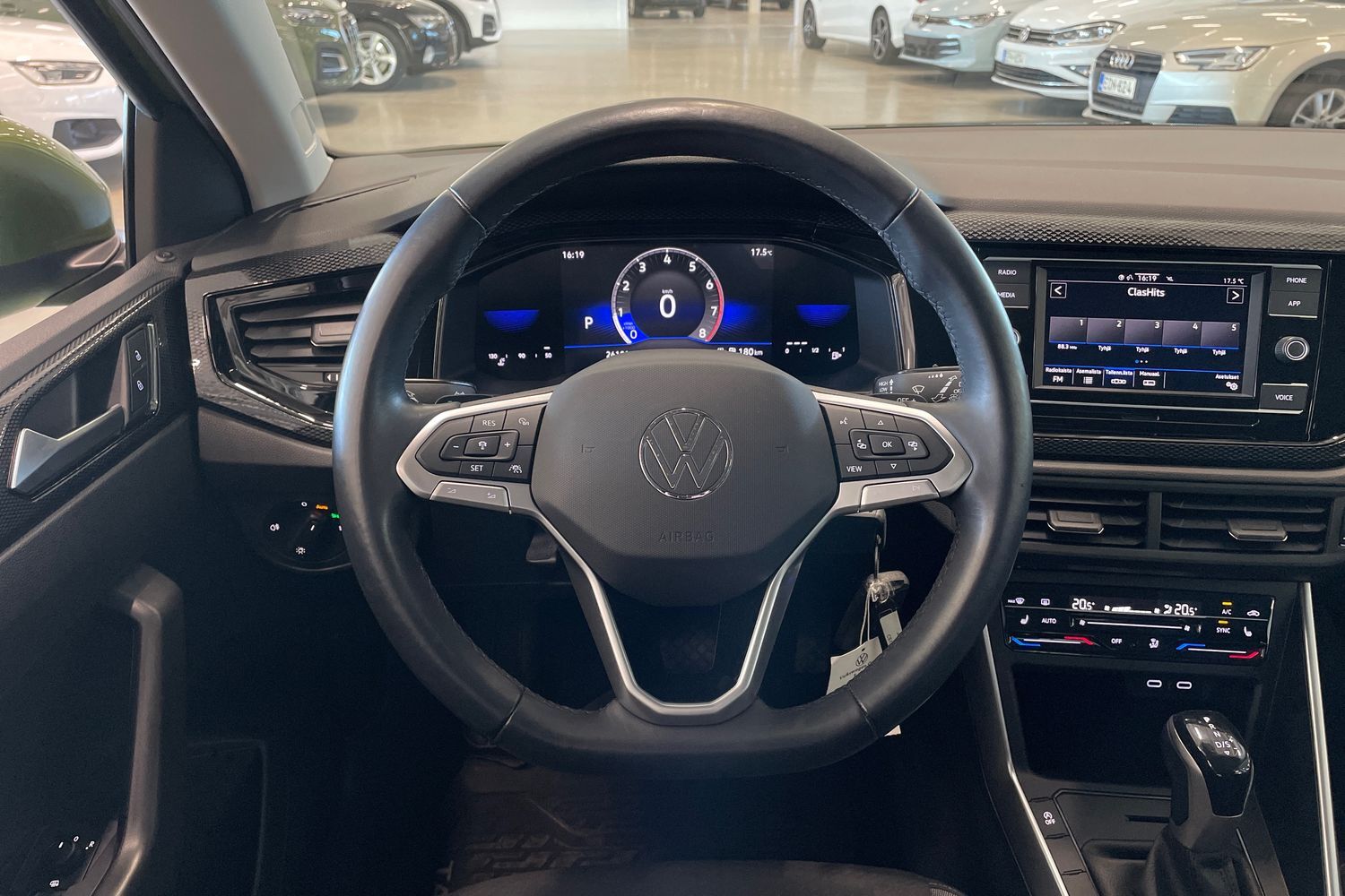 Volkswagen Taigo vaihtoauto