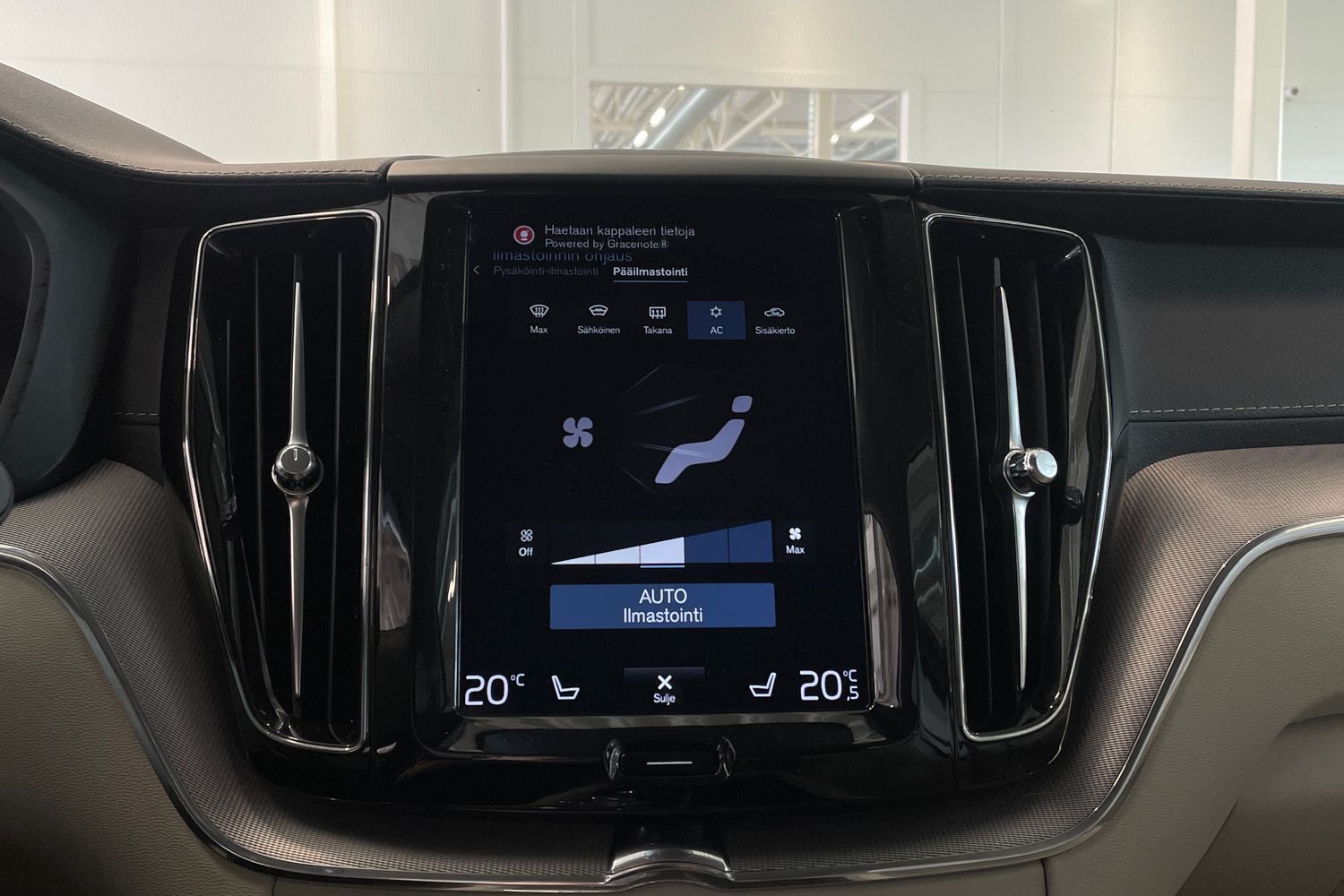 Volvo XC60 vaihtoauto