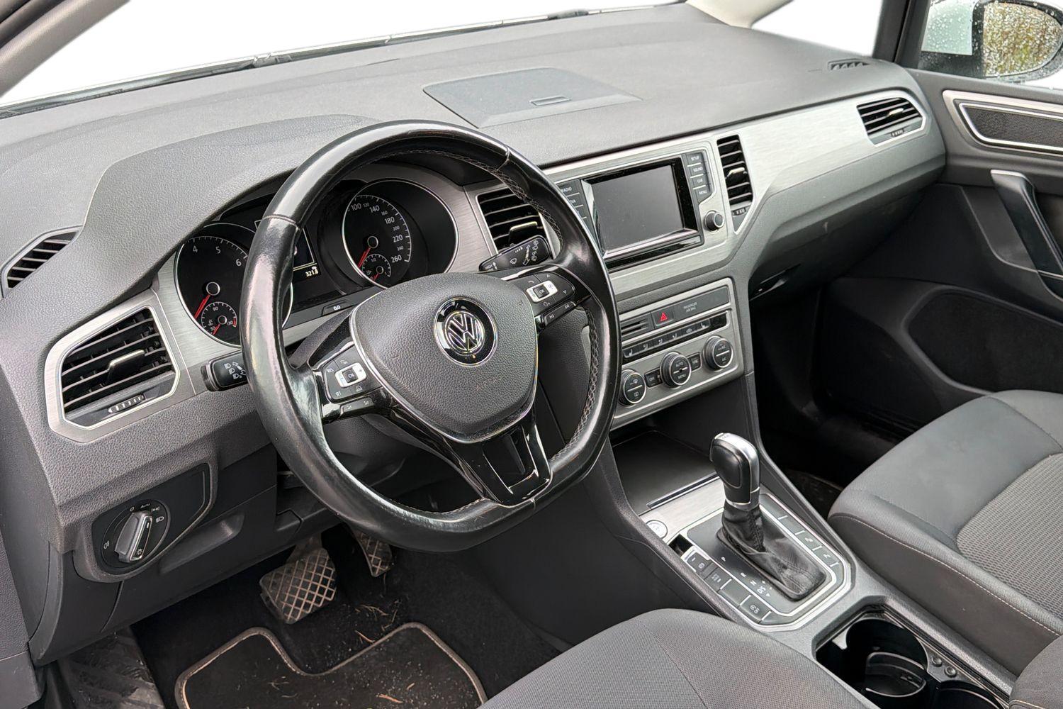 Volkswagen Golf Sportsvan vaihtoauto