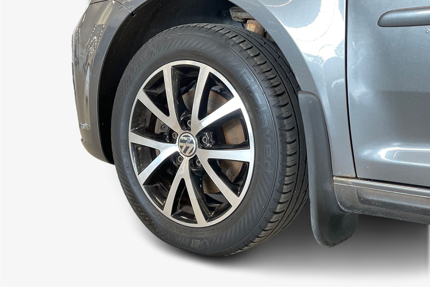 Volkswagen Touran vaihtoauto