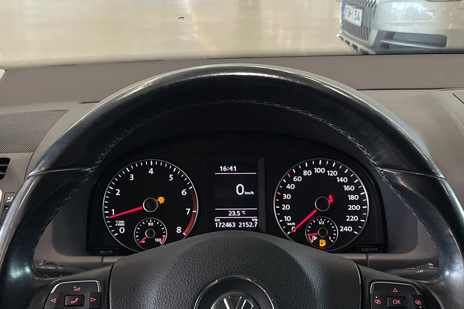 Volkswagen Touran vaihtoauto