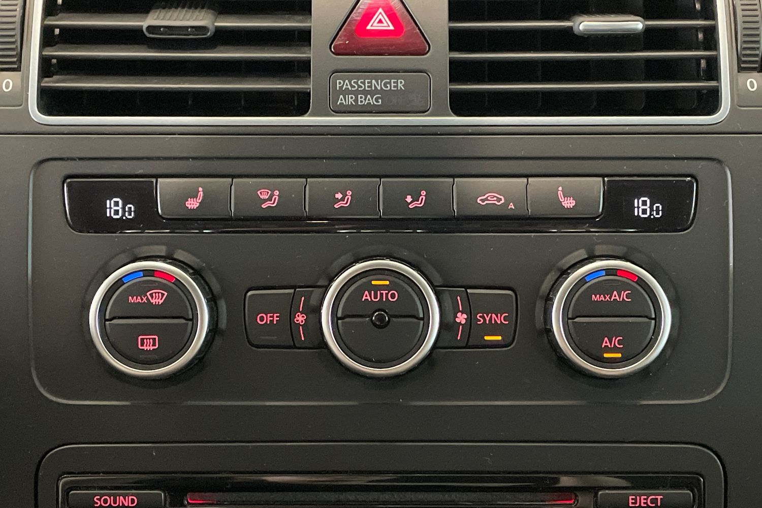 Volkswagen Touran vaihtoauto