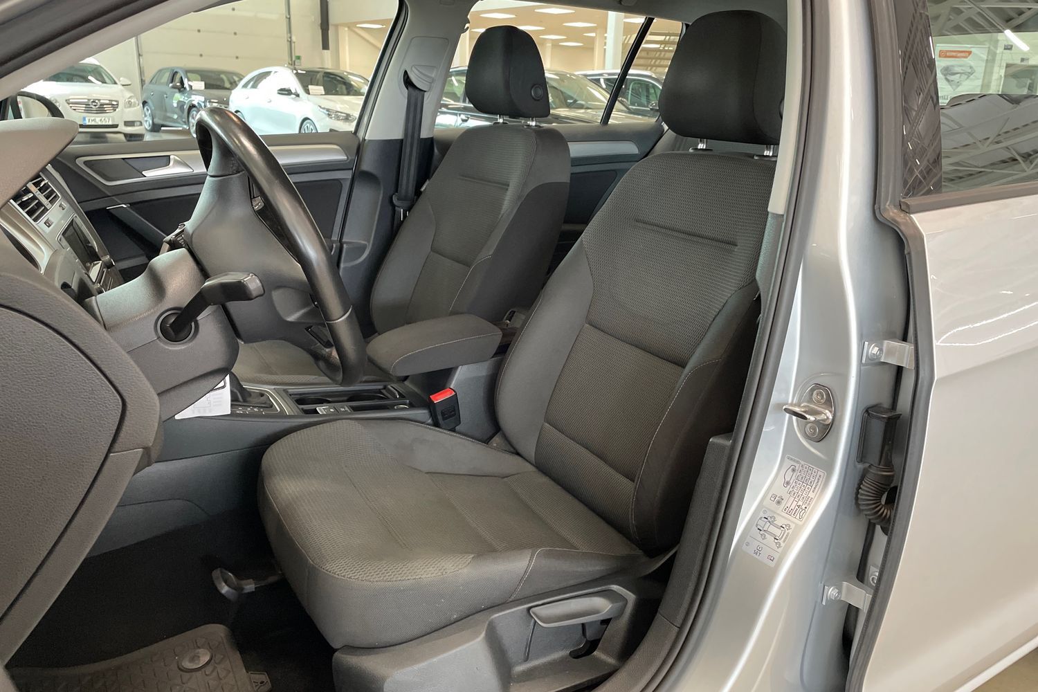 Volkswagen Golf vaihtoauto
