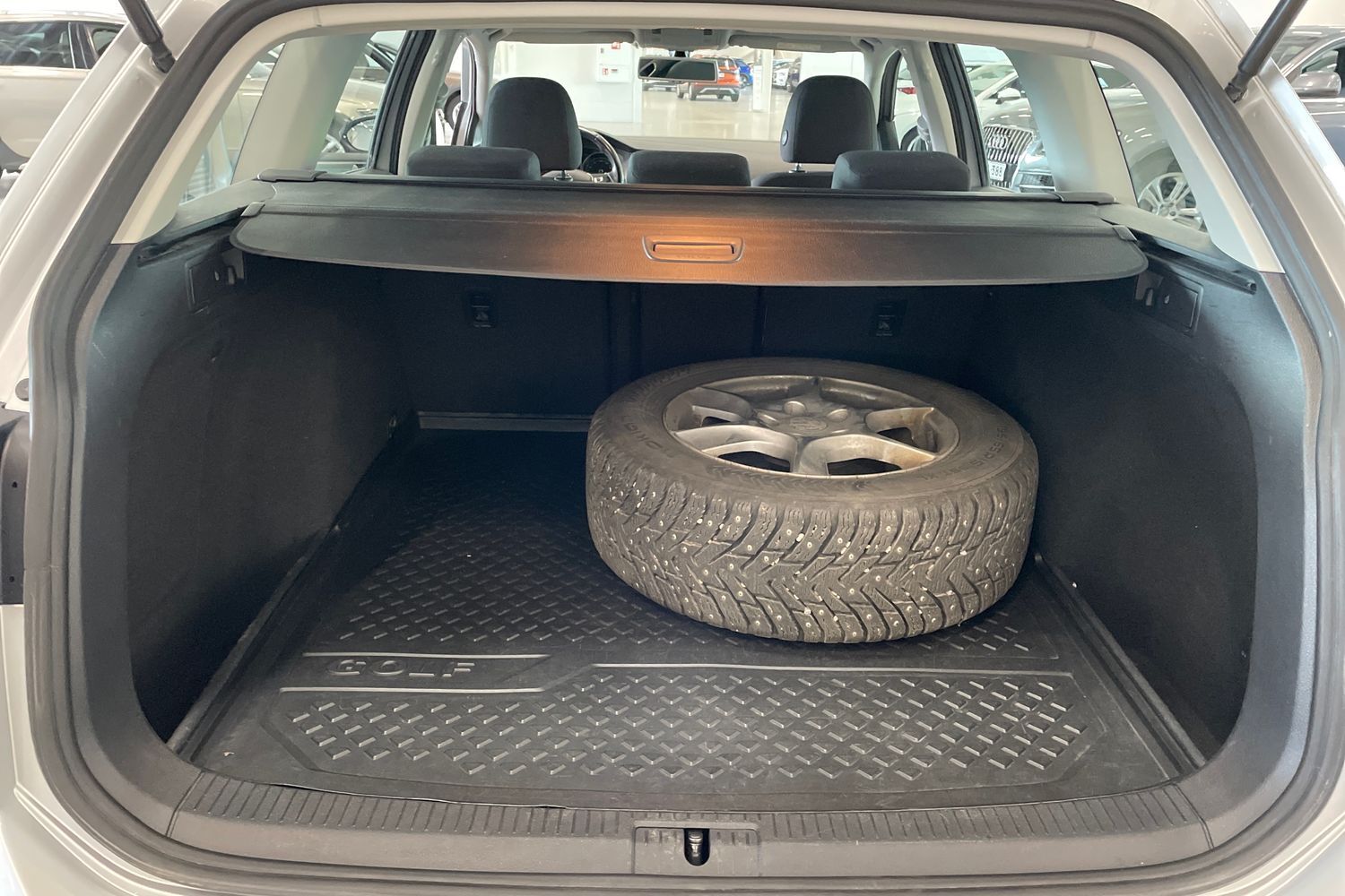 Volkswagen Golf vaihtoauto