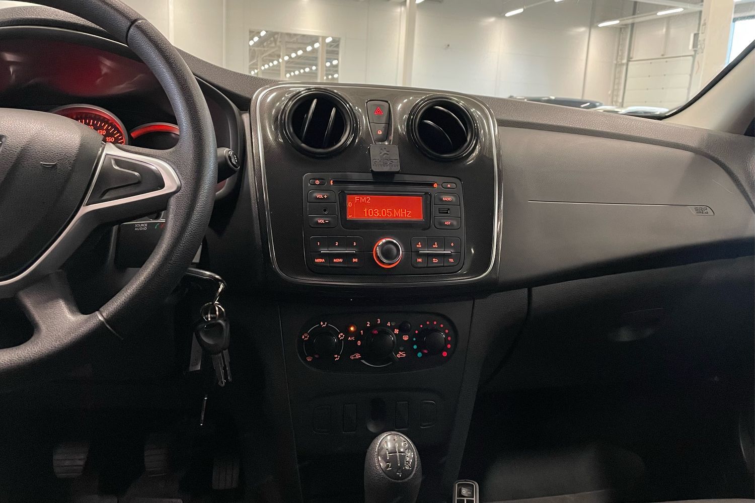 Dacia Sandero vaihtoauto