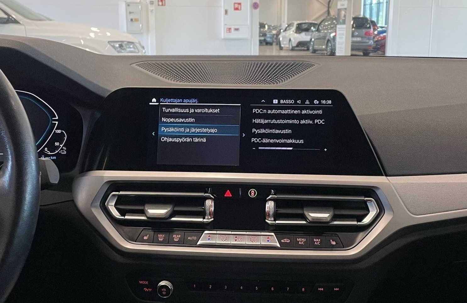 BMW 320 vaihtoauto