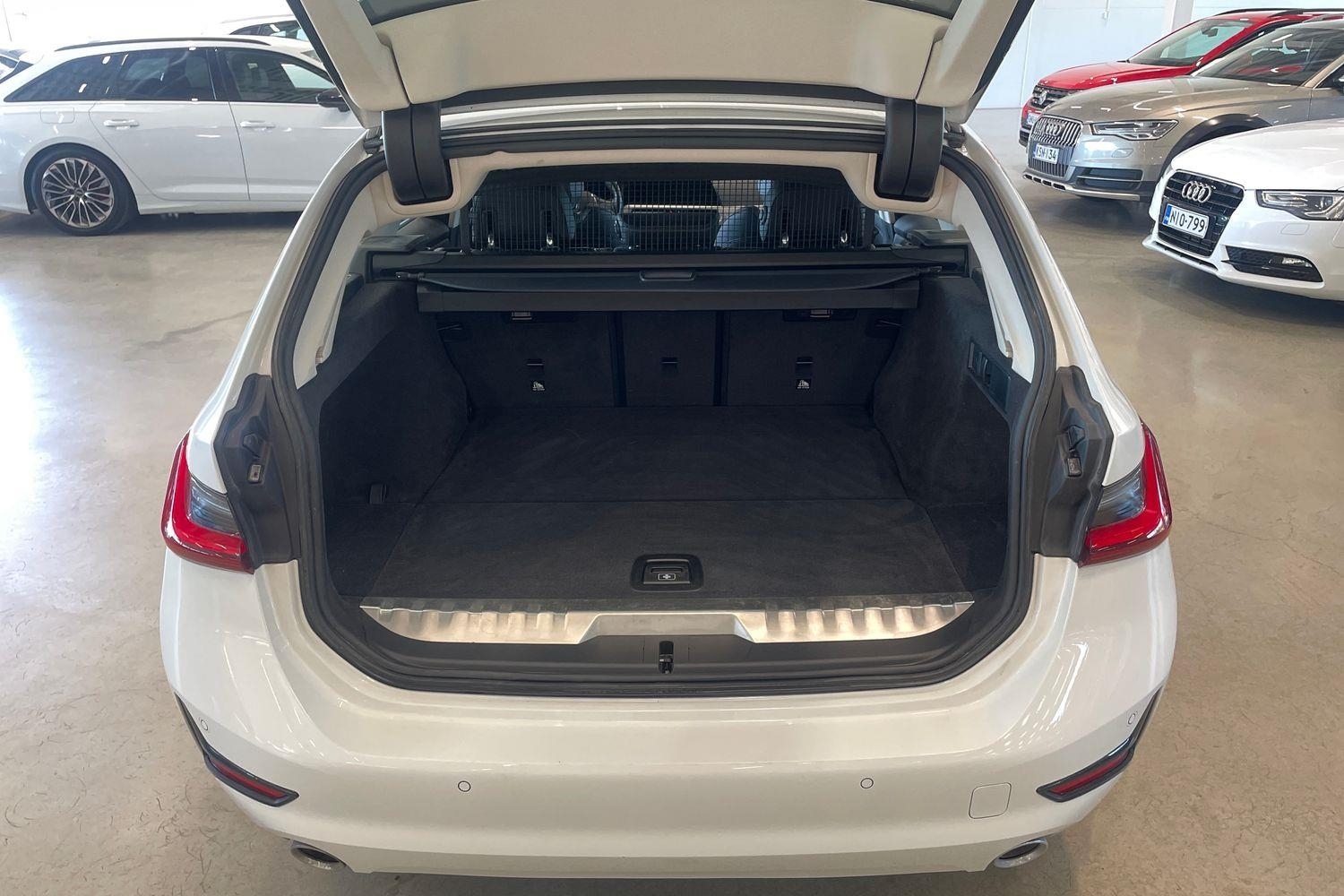 BMW 320 vaihtoauto