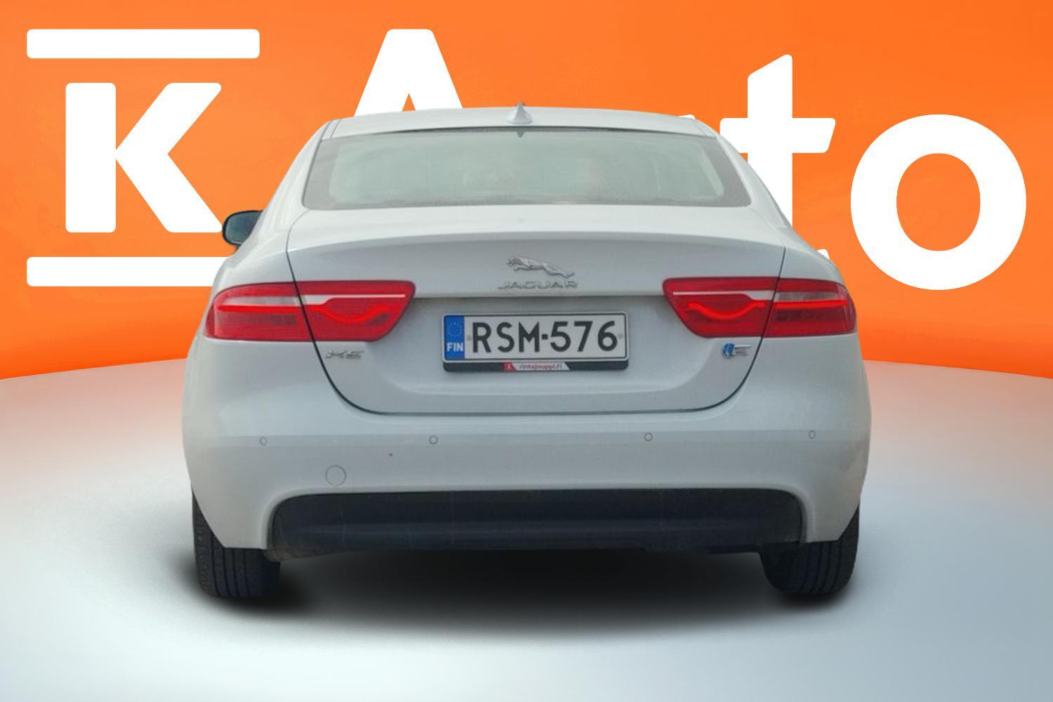 Jaguar XE vaihtoauto