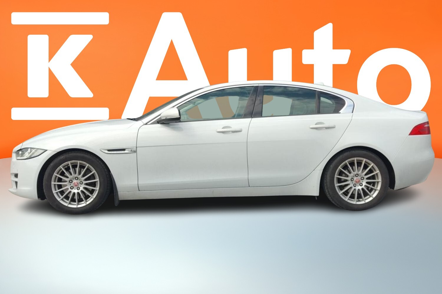 Jaguar XE vaihtoauto