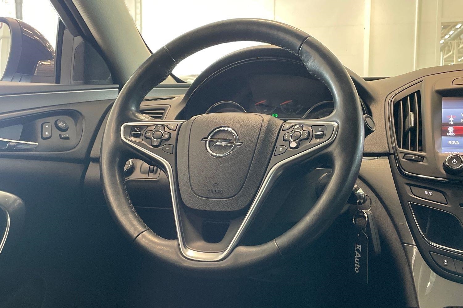 Opel Insignia vaihtoauto
