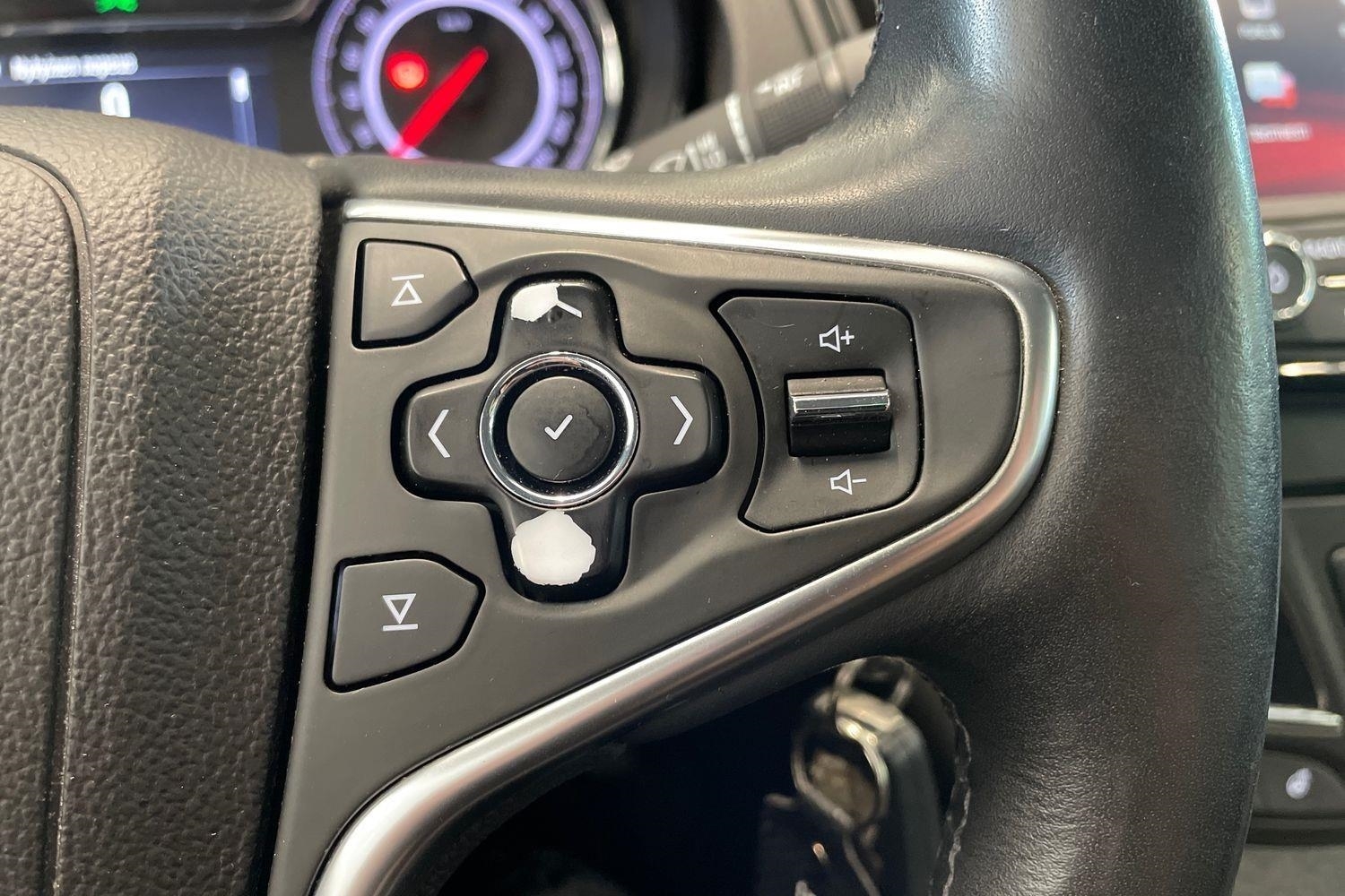 Opel Insignia vaihtoauto