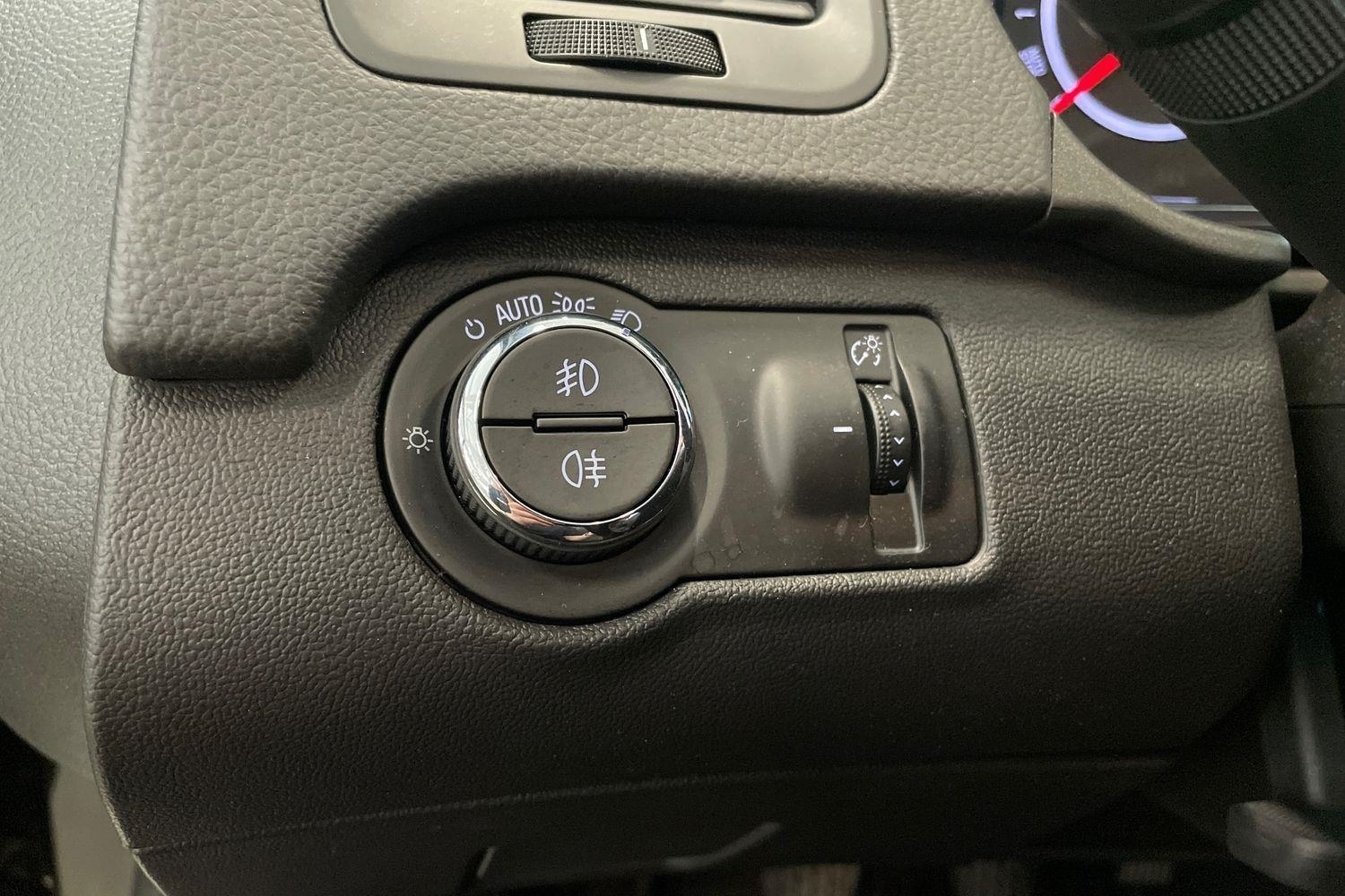 Opel Insignia vaihtoauto