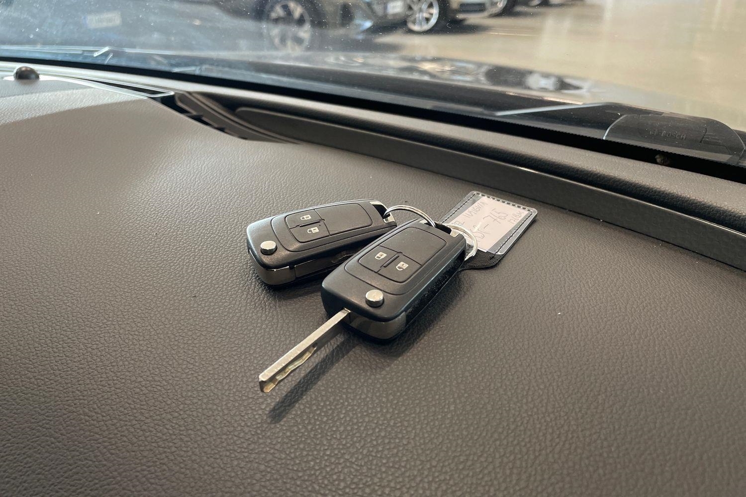 Opel Insignia vaihtoauto