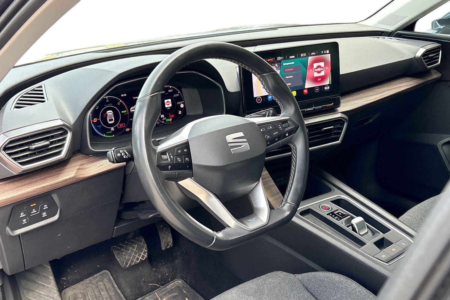 SEAT Leon Sportstourer vaihtoauto