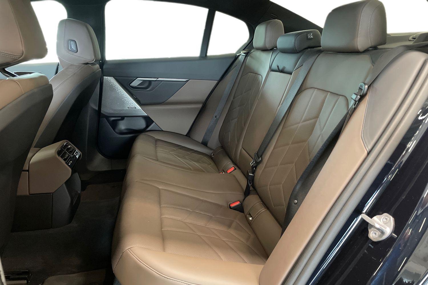 BMW i5 vaihtoauto