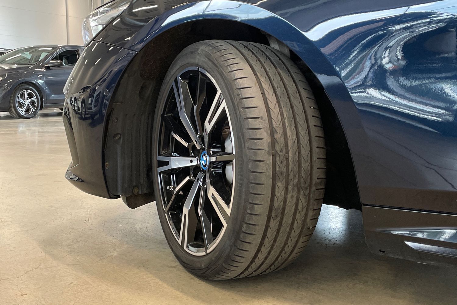 BMW i5 vaihtoauto