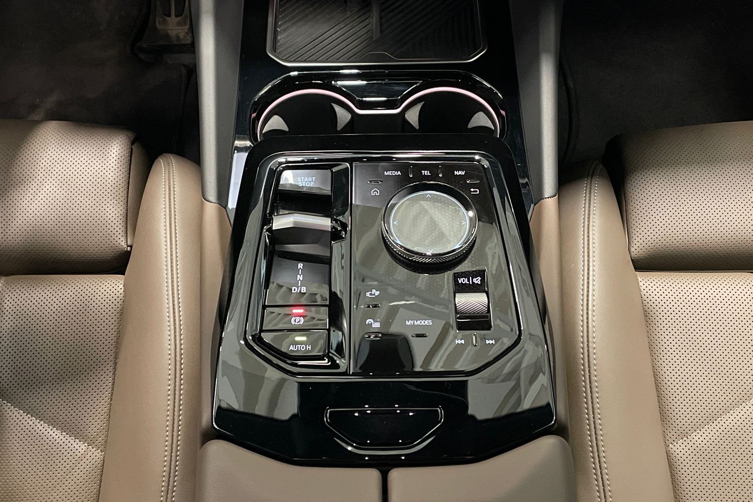 BMW i5 vaihtoauto