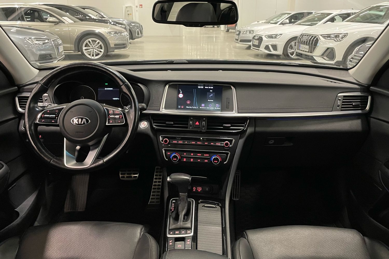 Kia Optima vaihtoauto