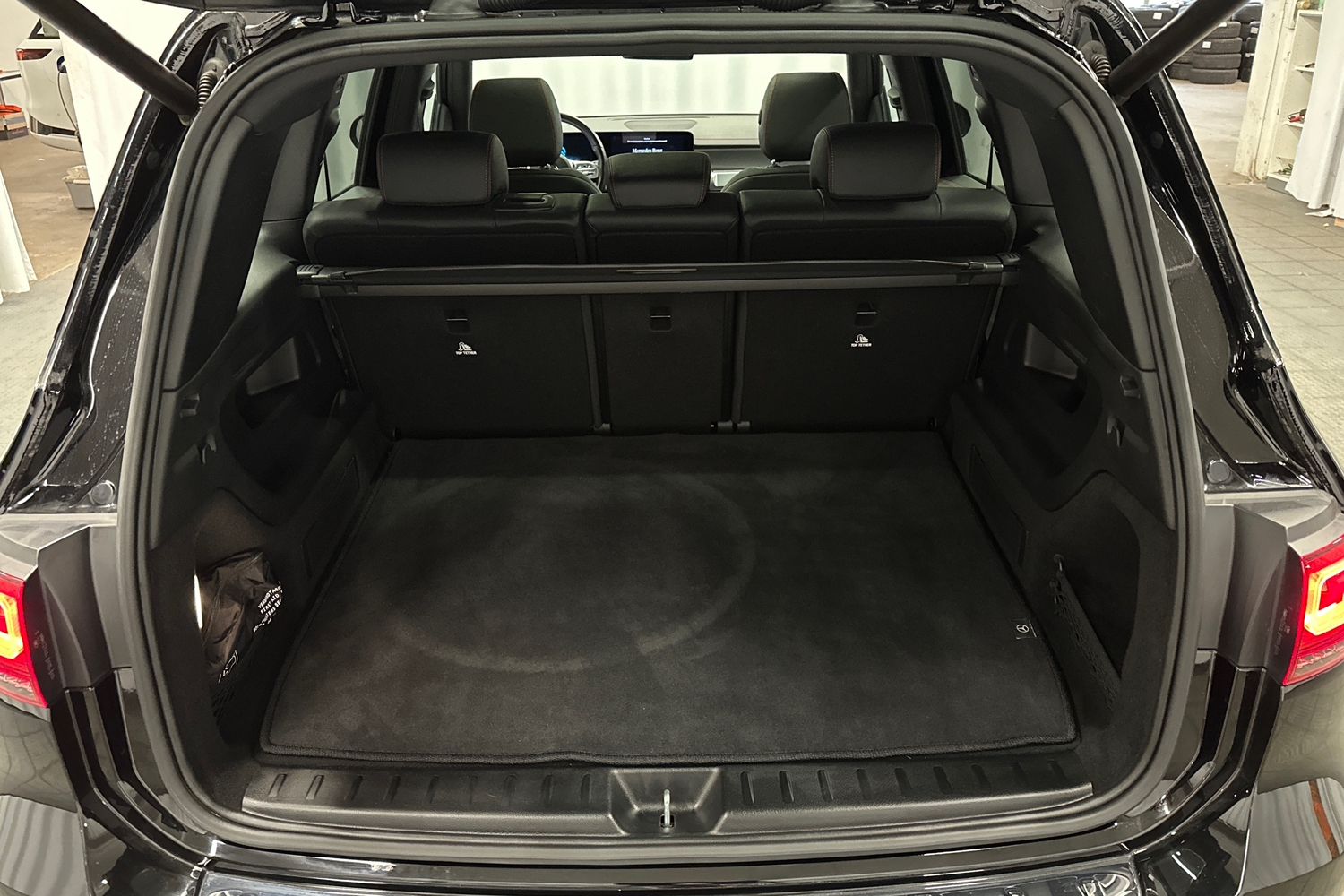 Mercedes-Benz EQB vaihtoauto