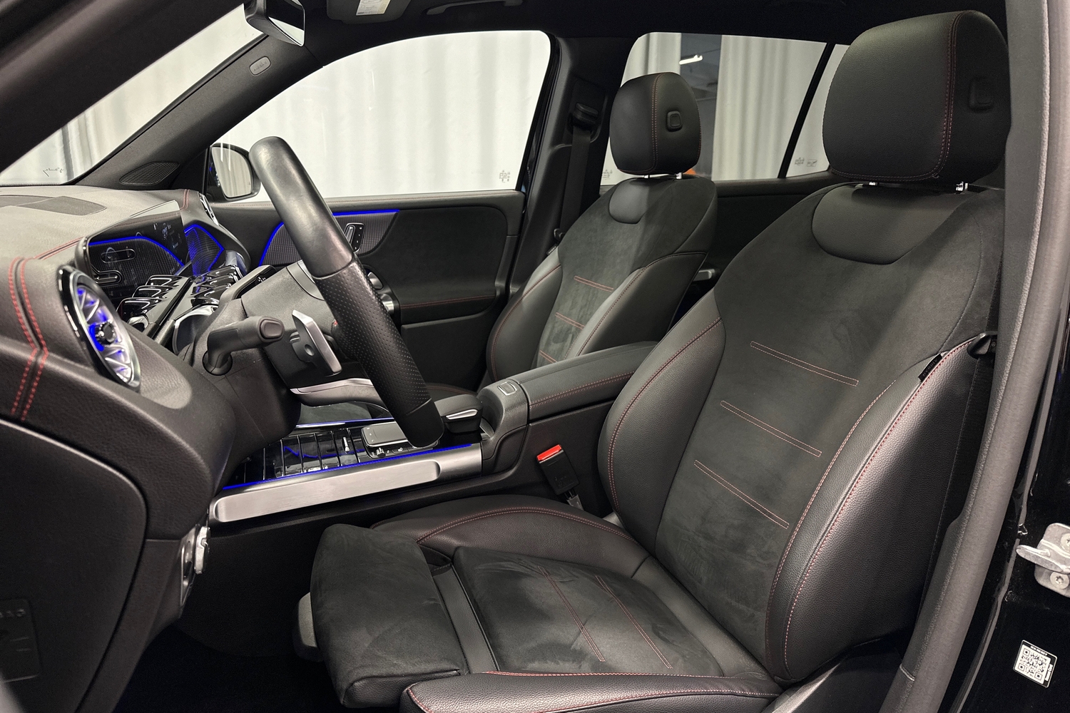 Mercedes-Benz EQB vaihtoauto