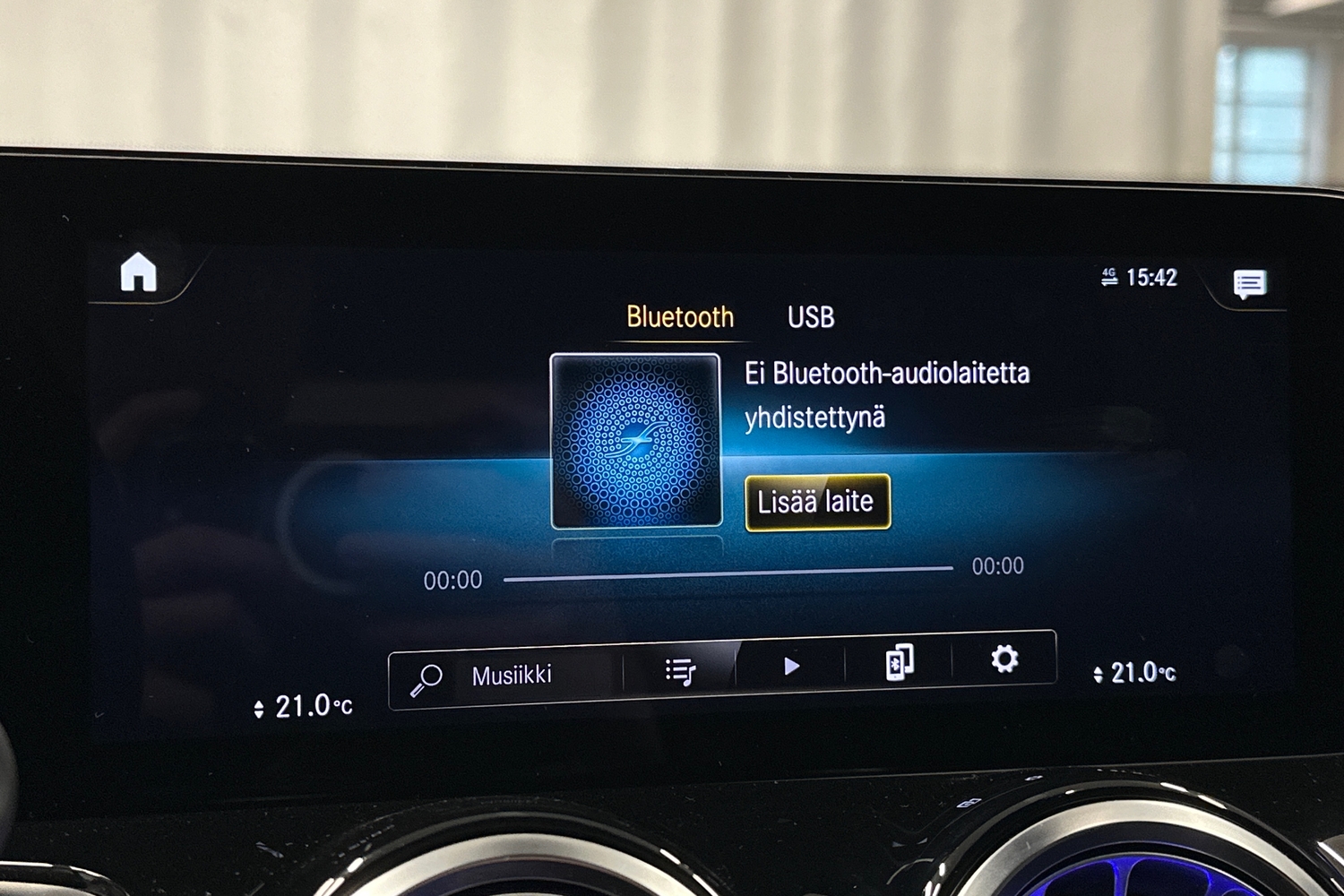 Mercedes-Benz EQB vaihtoauto