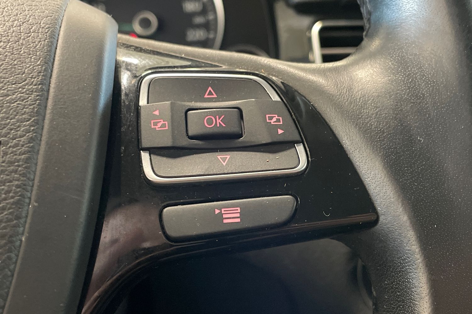 Volkswagen Touareg vaihtoauto