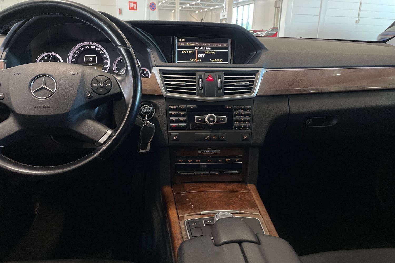 Mercedes-Benz E vaihtoauto