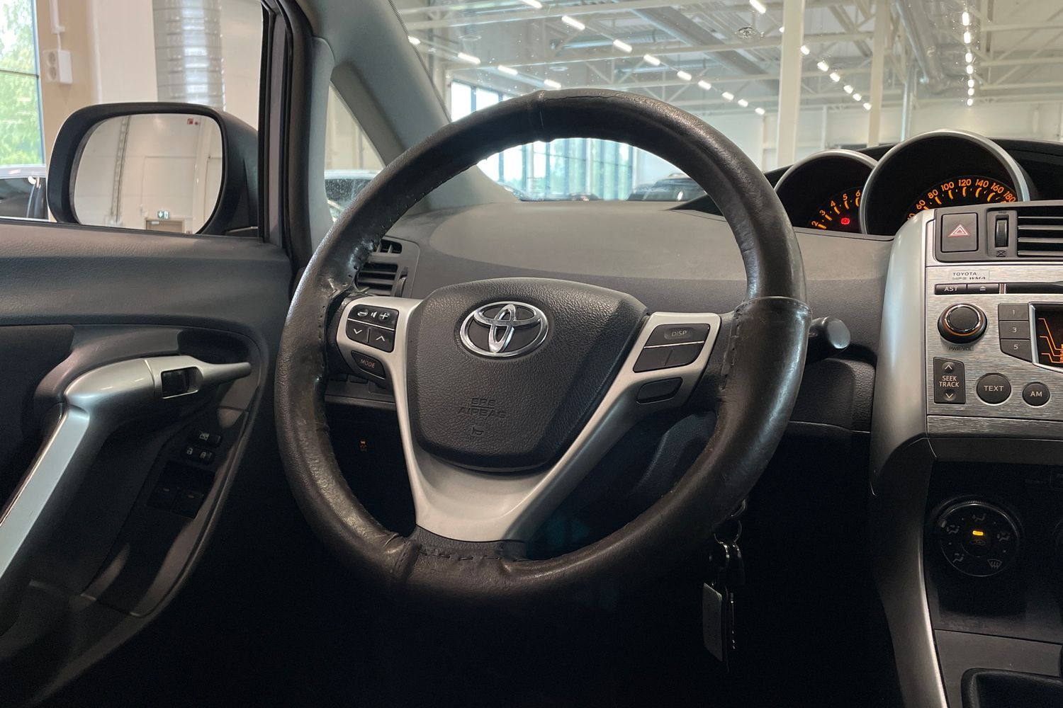 Toyota Verso vaihtoauto