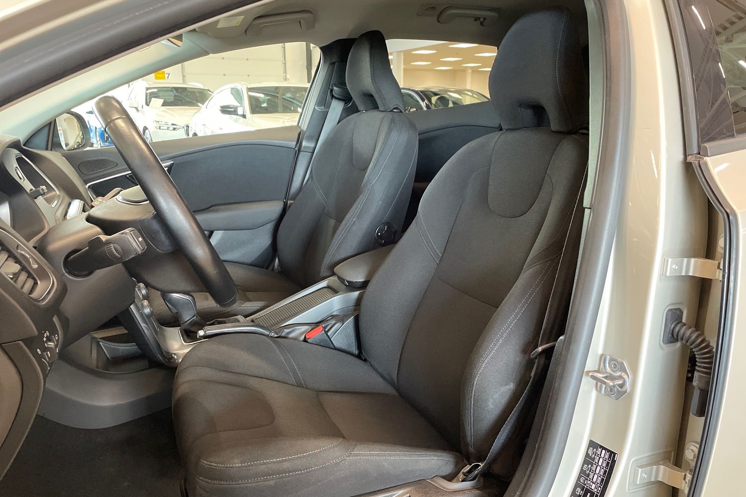 Volvo V40 vaihtoauto