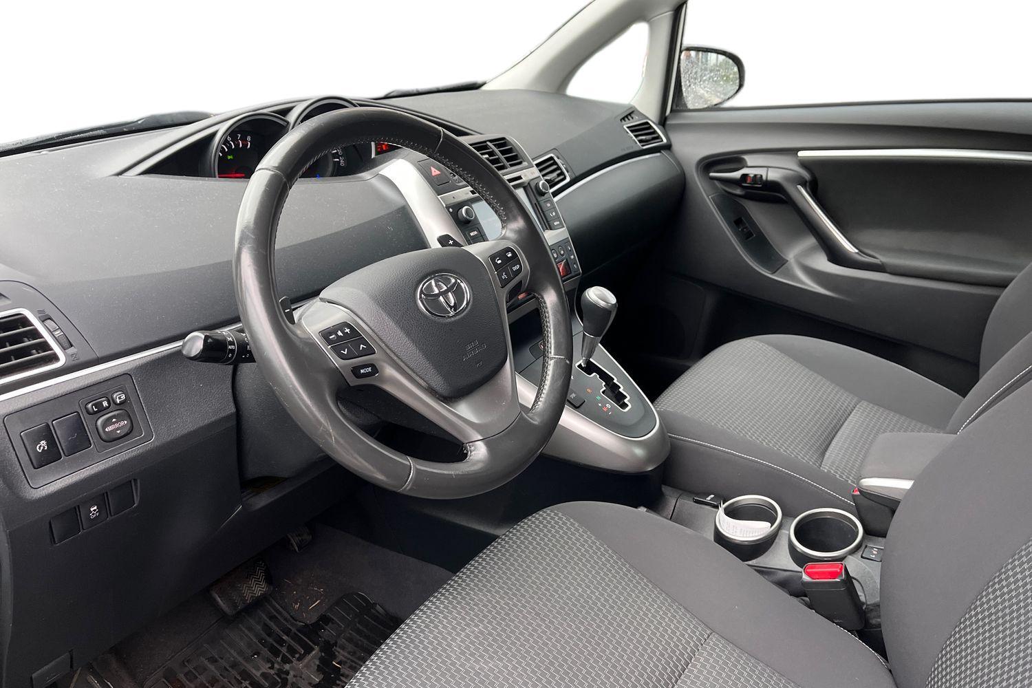 Toyota Verso vaihtoauto