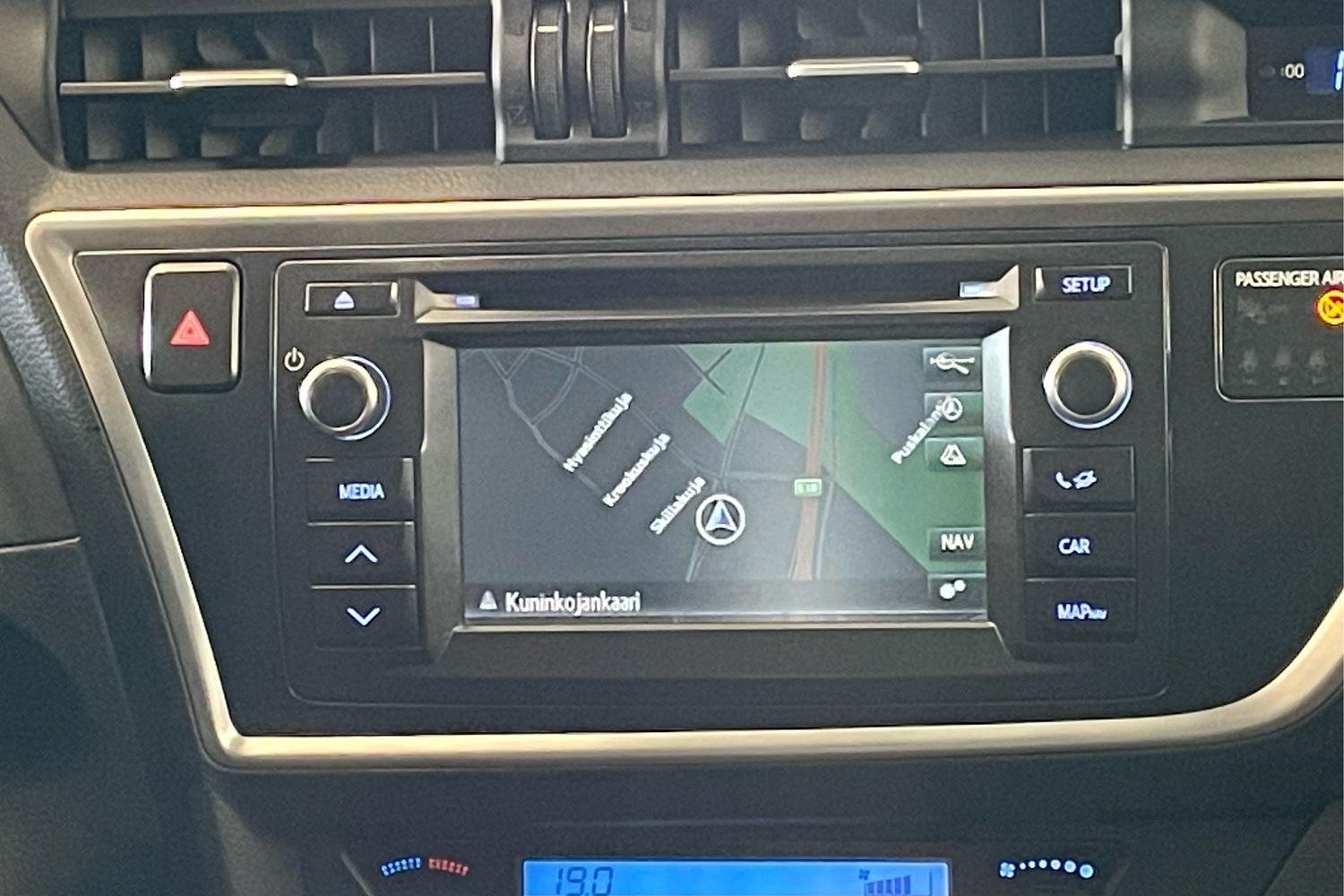 Toyota Auris vaihtoauto
