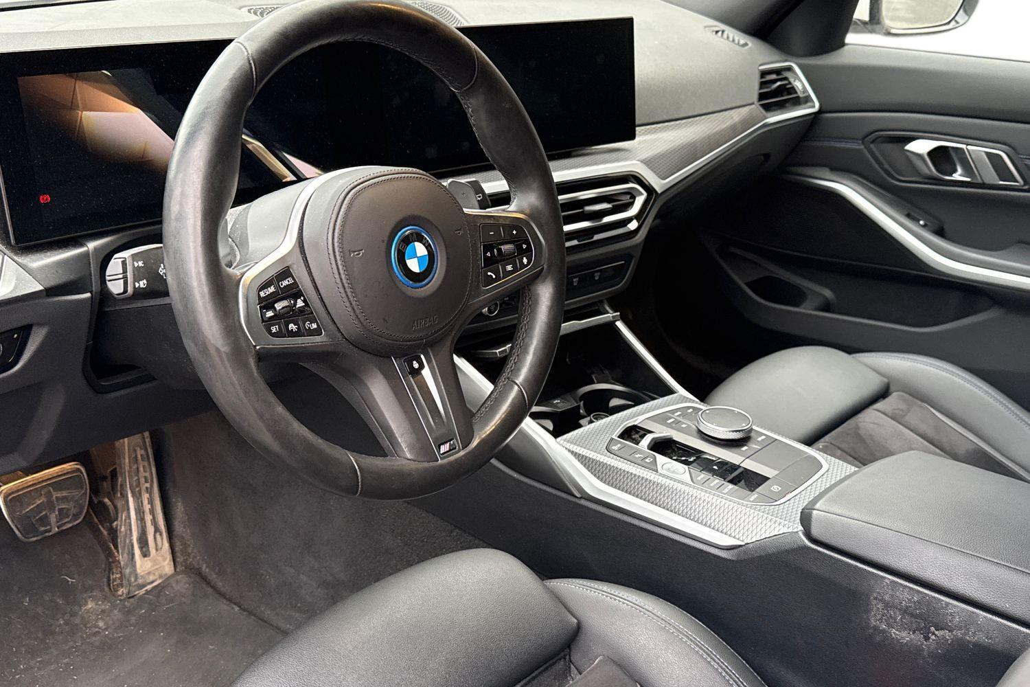 BMW 330 vaihtoauto