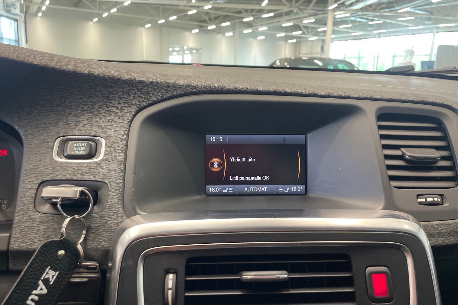 Volvo V60 vaihtoauto