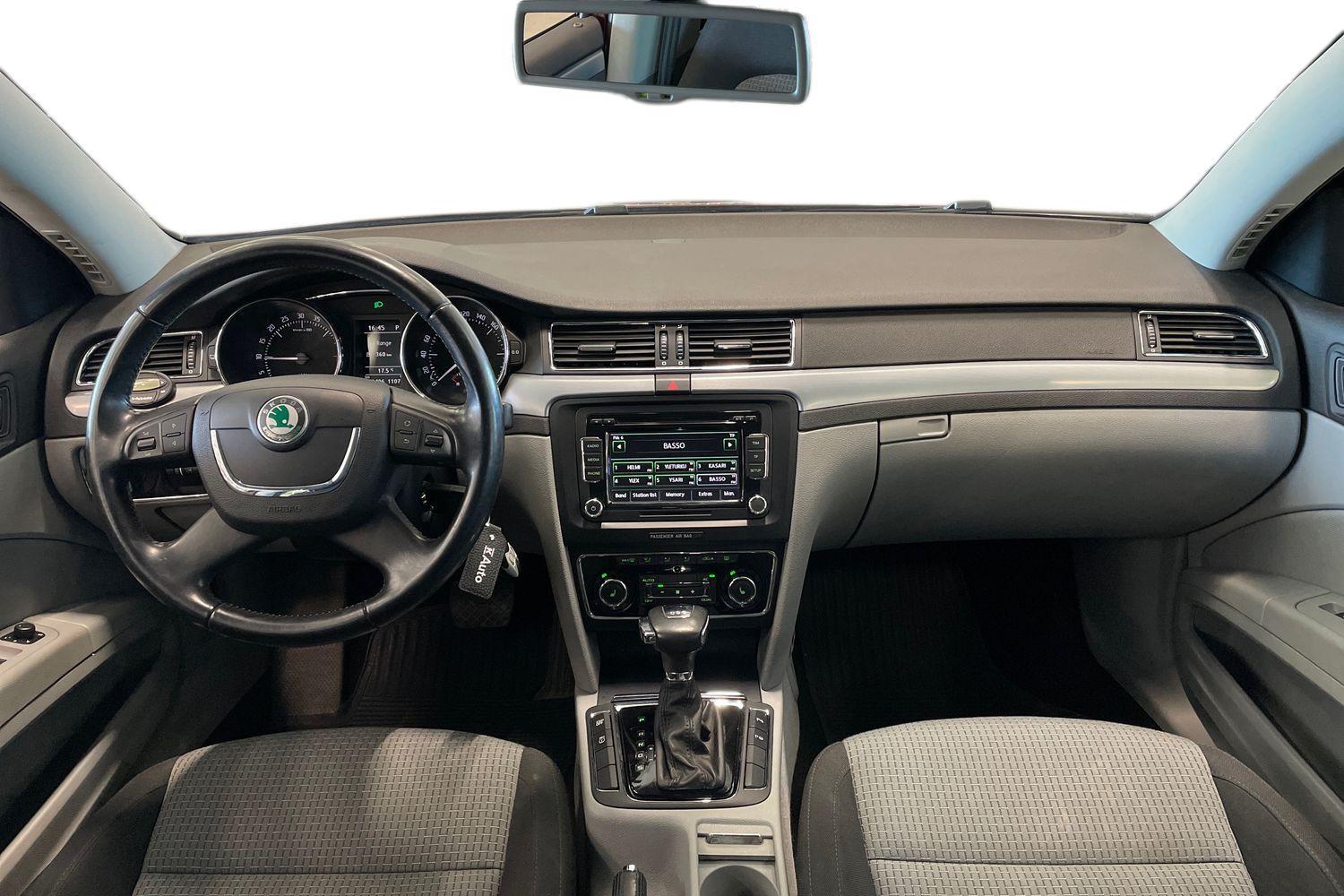 Skoda Superb vaihtoauto