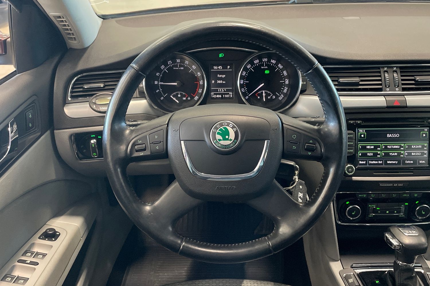 Skoda Superb vaihtoauto