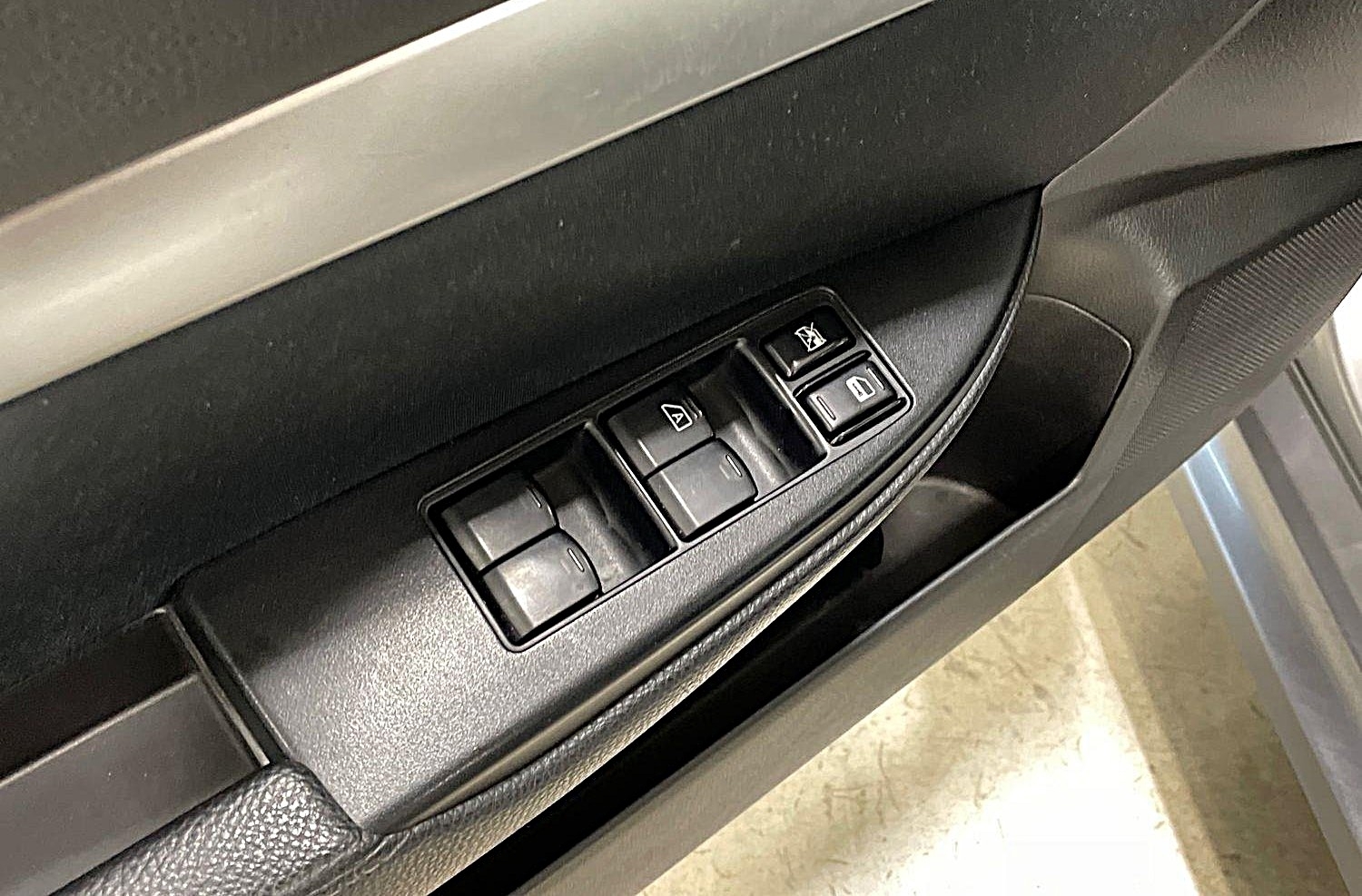 Subaru Legacy vaihtoauto