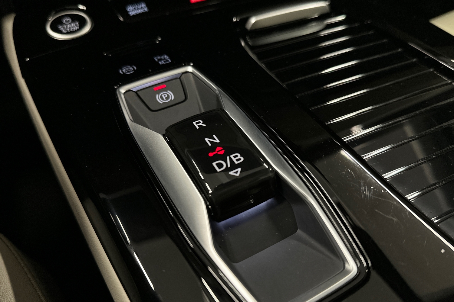 Audi Q6 e-tron vaihtoauto