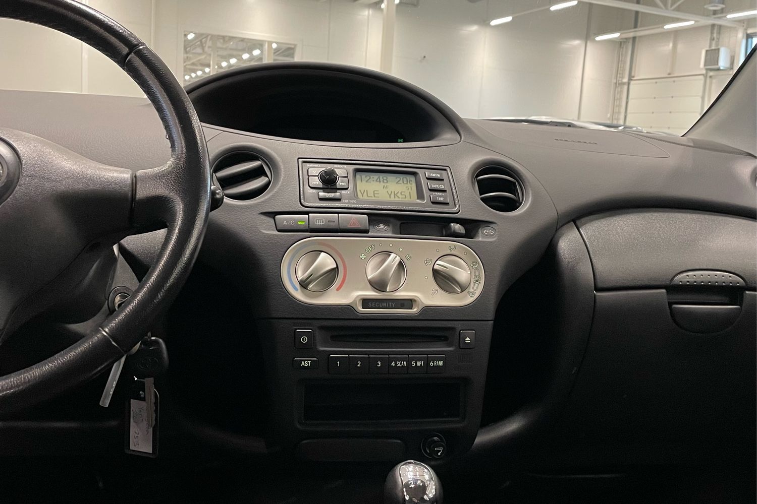 Toyota Yaris vaihtoauto