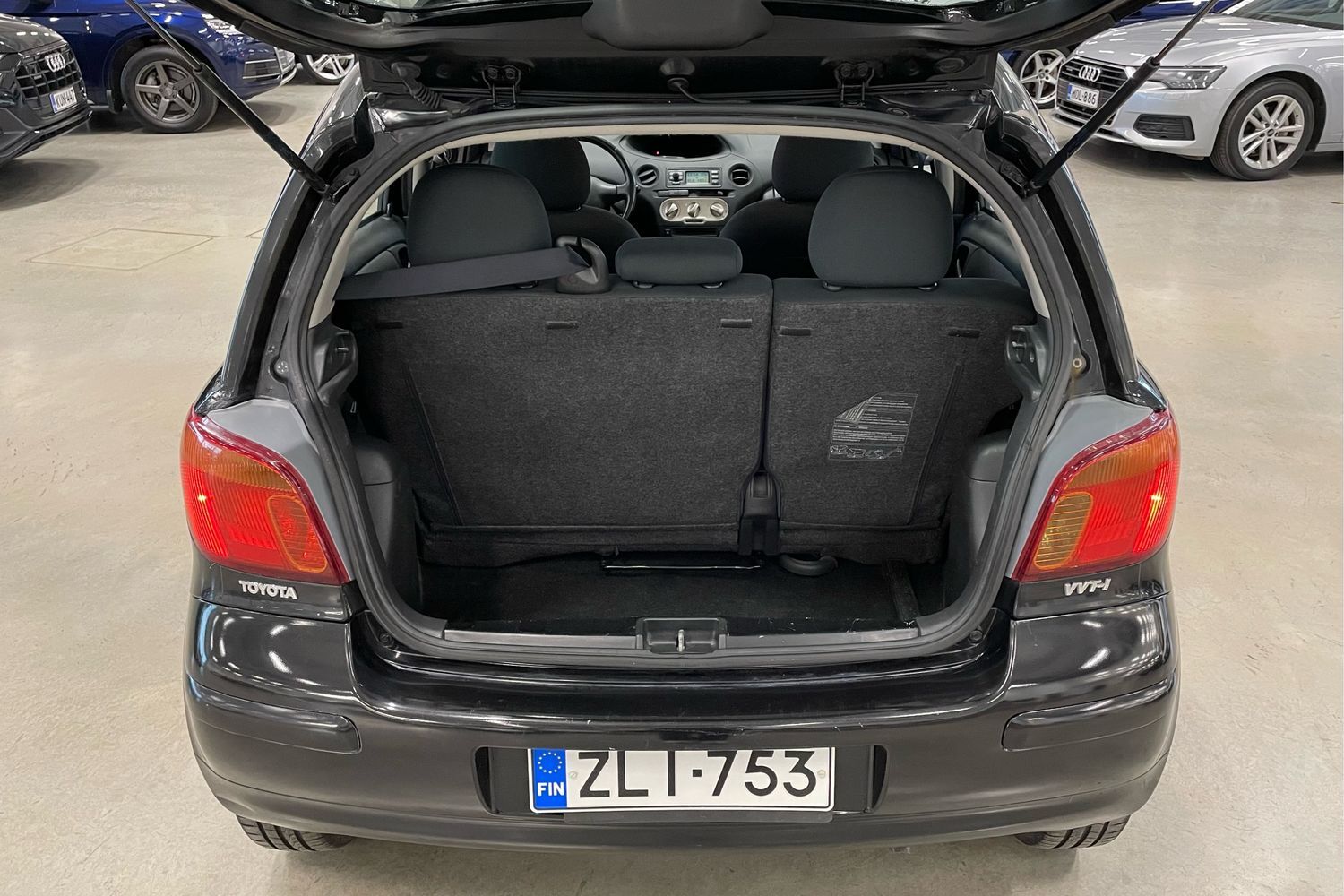 Toyota Yaris vaihtoauto