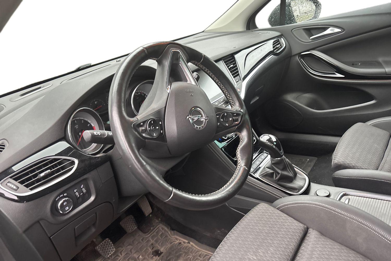 Opel Astra vaihtoauto