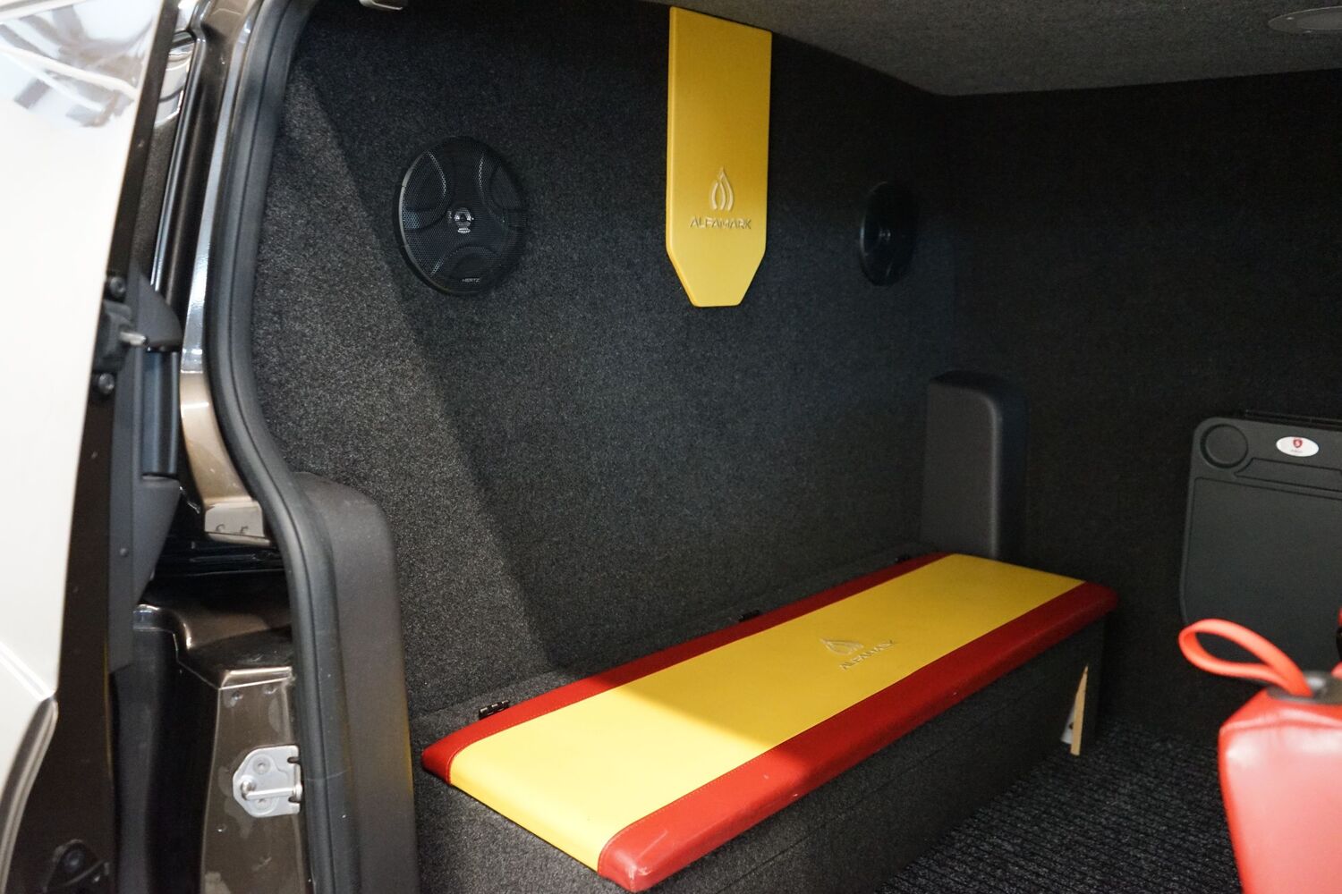 Ford Transit Connect vaihtoauto