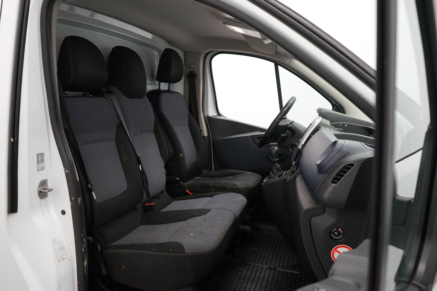 Opel Vivaro vaihtoauto